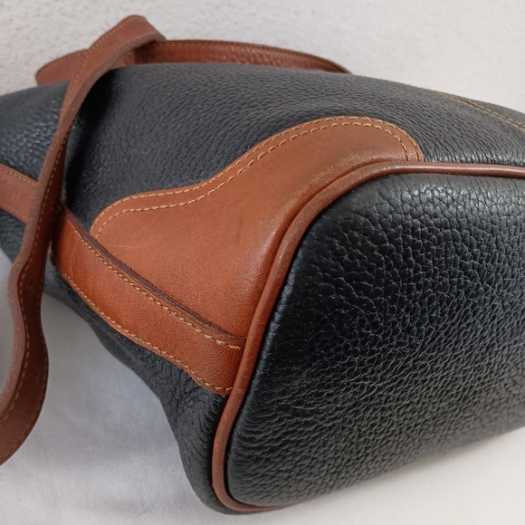 Vintage Liz Claiborne Black Pebbled Leather Large Crossbody - Picture 8 of 12